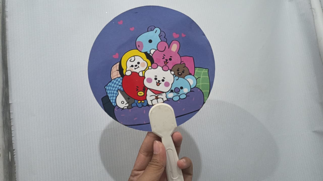 Cetak Kipas Murah Surabaya Terdekat untuk Merchandise Event